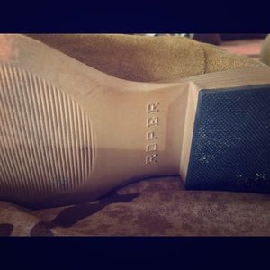 roper suede embroidered flower boots size 6